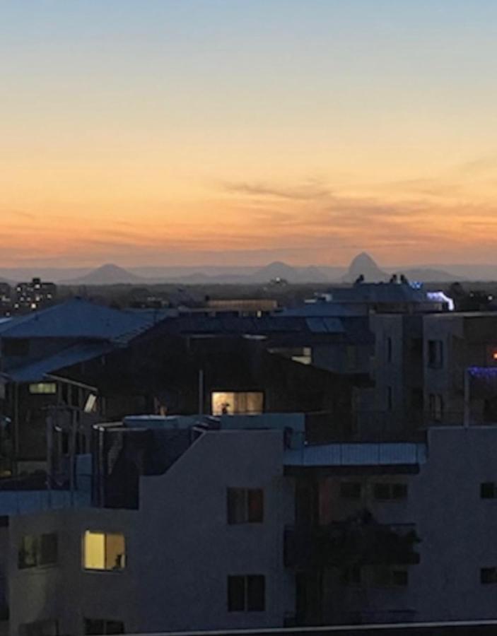 Kings Row Apartments Caloundra Buitenkant foto